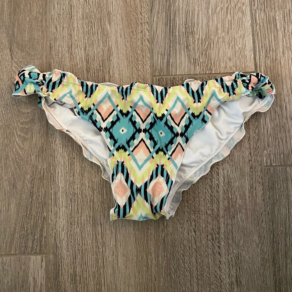 Women’s Medium Swim Bottoms